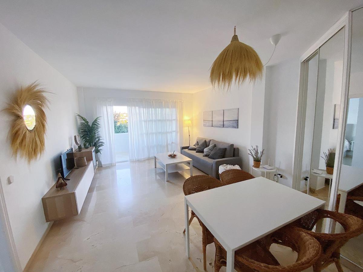 Matchroom Apartamento Con Piscina En Mijas Golf 丰希罗拉 外观 照片