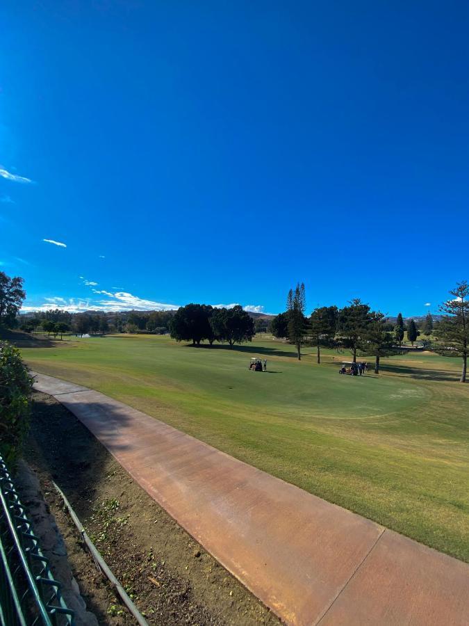Matchroom Apartamento Con Piscina En Mijas Golf 丰希罗拉 外观 照片