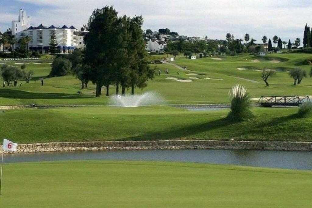 Matchroom Apartamento Con Piscina En Mijas Golf 丰希罗拉 外观 照片
